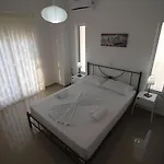 Nefeli Saranda