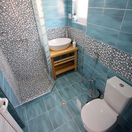 Nefeli Saranda